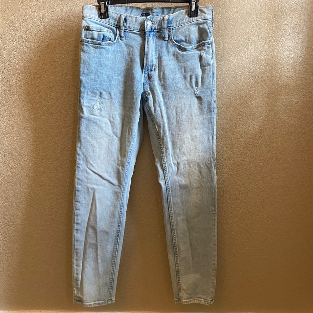 Old Navy Ripped Relaxed Slim Taper - size 30x30
